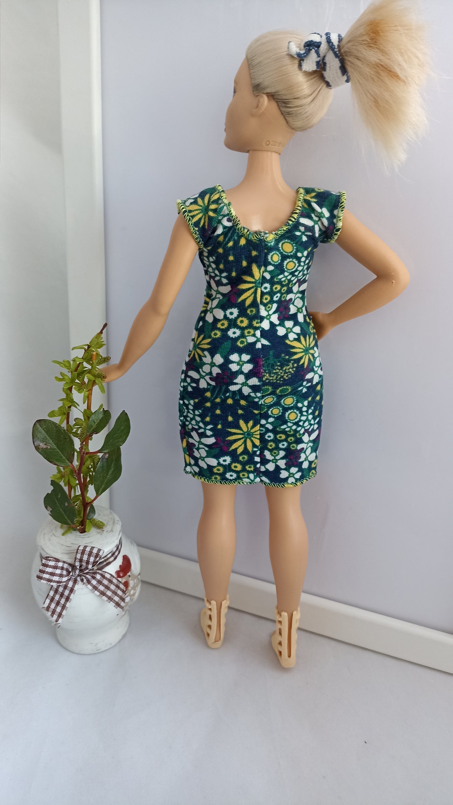 Curvy doll green flowery dress