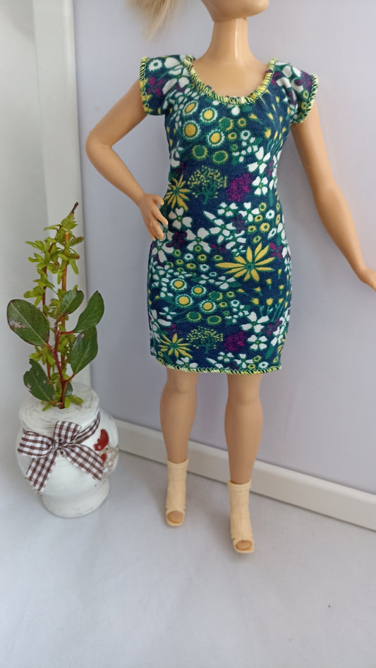 Curvy doll green flowery dress
