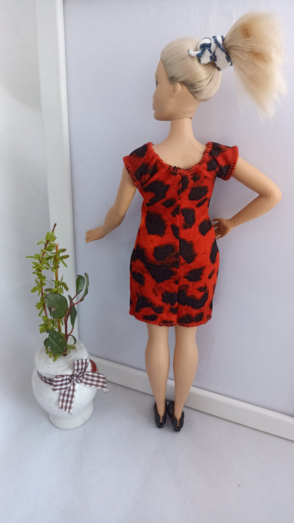Curvy doll dress red hot giraffe color, stretch.